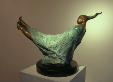 Sculpture titled "《香飘飘》铸铜" by Xue Jun Yang, Original Artwork