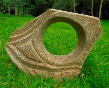 Sculpture titled "Pierre de Curiosité" by Yann Mury, Original Artwork, Stone