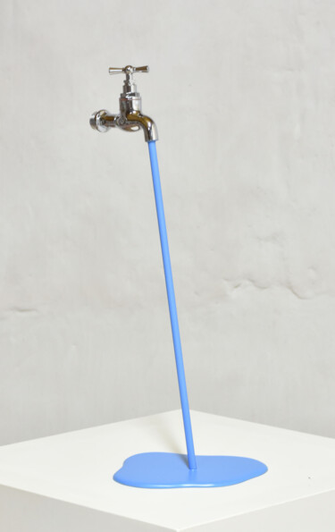 Sculpture titled "Le liquide bleu" by Yannick Bouillault, Original Artwork, Metals