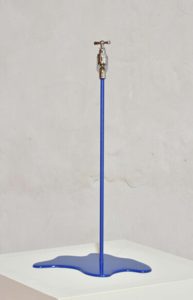 Skulptur mit dem Titel "Bleue water" von Yannick Bouillault, Original-Kunstwerk, Metalle