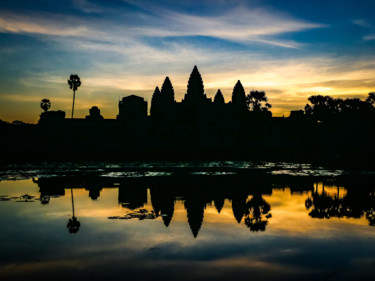 Photography titled "ANGKOR VAT .jpg" by Yannick Boid, Original Artwork, Non Manipulated Photography