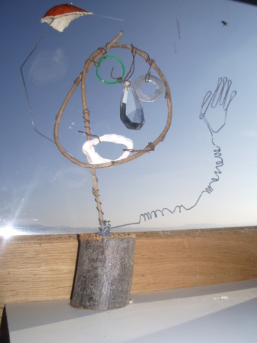 Sculpture intitulée "hi!" par Yanosky, Œuvre d'art originale, Fil de fer