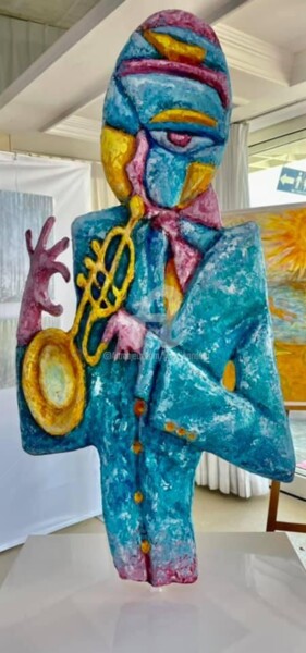 Escultura titulada "Le Trompettiste" por Yapa Bandara, Obra de arte original, Resina Montado en Otro panel rígido