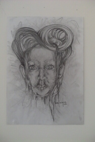 Desenho intitulada "Being" por Yessica Aileen Sousa, Obras de arte originais, Carvão