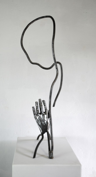 Sculpture titled "Madone" by Yez, Original Artwork, Metals