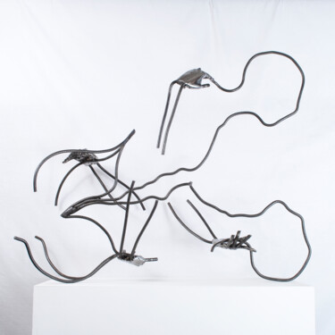 Sculpture titled "En attendant la fin…" by Yez, Original Artwork, Metals