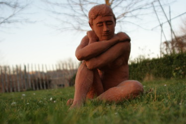 Sculptuur getiteld "femme" door Yingo, Origineel Kunstwerk, Terra cotta