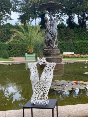 "Amel" Buste femme cuivre blanc Skulptur mit dem Titel ""Amel" Buste femme…" von Yohan Plu, Original-Kunstwerk, Metalle