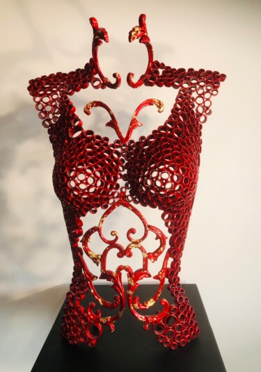 "Valentina" Buste femme rouge flamme et feuille d'or Sculpture intitulée ""Valentina" Buste f…" par Yohan Plu, Œuvre d'art originale, Métaux