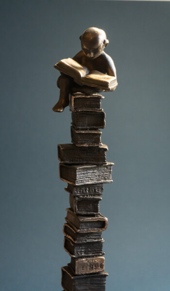 Sculptuur getiteld ""Bookworm XI"" door Yuriy Kraft, Origineel Kunstwerk, Bronzen