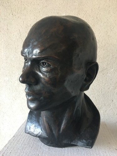 Sculpture titled "Buste Yul Brynner" by Yves Djermag, Original Artwork, Resin