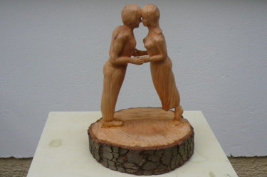 Скульптура под названием "Amour avec grand A" - Yves Le Mauff, Подлинное произведение искусства, Дерево