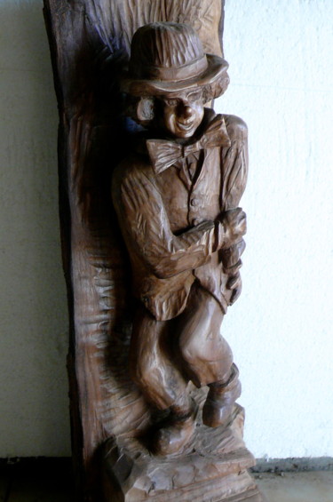 Sculpture titled "Clown dansant" by Yves Le Mauff, Original Artwork, Wood