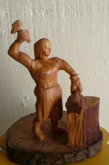 Sculpture intitulée "Forgeron au travail" par Yves Le Mauff, Œuvre d'art originale, Bois