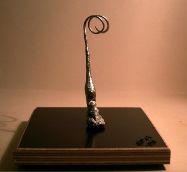 Scultura intitolato "temps tournant" da Zaron / Akai, Opera d'arte originale, Alluminio