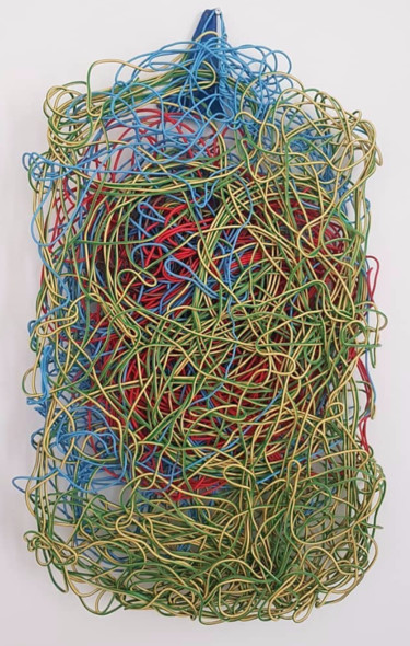 Escultura titulada "Entre les lignes" por Zenzivi Nora Yahiaoui, Obra de arte original, Alambre