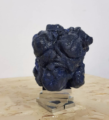 Sculpture intitulée "Délit de faciès" par Zenzivi Nora Yahiaoui, Œuvre d'art originale, Argile