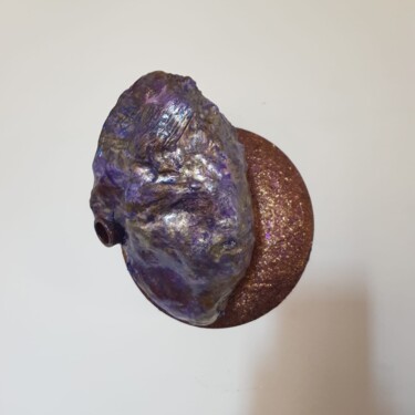 Скульптура под названием "It" - Zenzivi Nora Yahiaoui, Подлинное произведение искусства, Камень Установлен на Алюминий