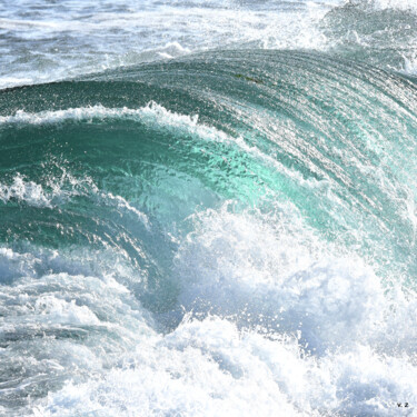Photographie intitulée "La vague émeraude" par Zeroual Vincent, Œuvre d'art originale, Photographie numérique