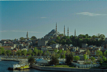 Photography titled "Kartpostal Şehri" by Zeynep Yılmaz, Original Artwork, Analog photography
