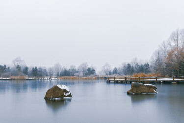 Fotografía titulada "冬天的湖岸" por Zhai Yi Dao, Obra de arte original, Fotografía digital