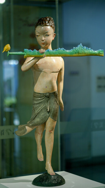 Sculpture titled "执山（A graceful young…" by Zhao Yongchang, Original Artwork, Bronze