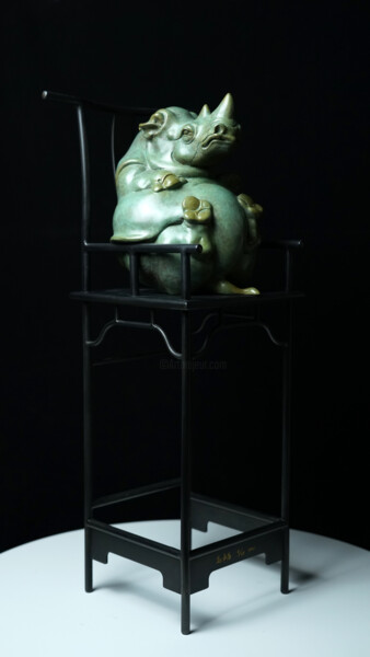 Sculpture titled "王者（King）" by Zhao Yongchang, Original Artwork, Bronze