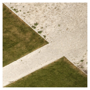 Photographie intitulée "grass and stones" par Zheka Khalétsky, Œuvre d'art originale, Photographie non manipulée