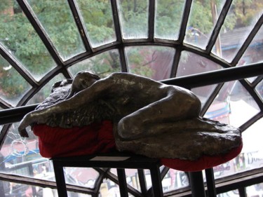 Sculpture intitulée "Sleeping girl" par Zofia Kubicka, Œuvre d'art originale, Coulage
