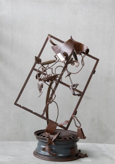 Skulptur mit dem Titel "w i n d o w s" von Zoran Sculptor, Original-Kunstwerk, Metalle