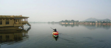 Photography titled "Nagin lake.jpg" by Zoriana Rypan, Original Artwork