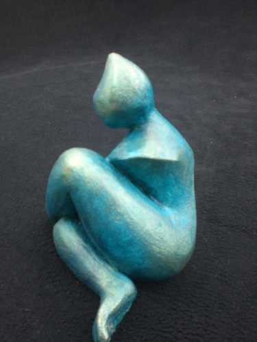 Sculpture titled "Pulpeuse" by Zou.Sculpture, Original Artwork, Terra cotta