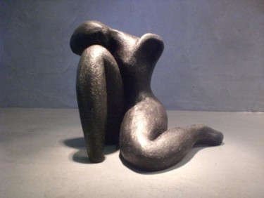 Sculpture titled "LA PENSEE" by Zou.Sculpture, Original Artwork, Terra cotta