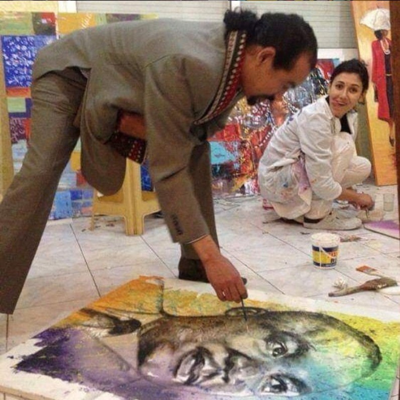 A El Hadi - The artist at work
