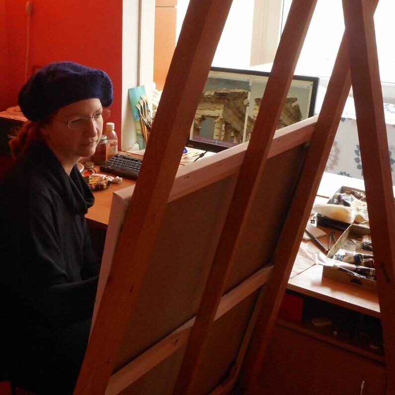 Adina Lupan - The artist at work