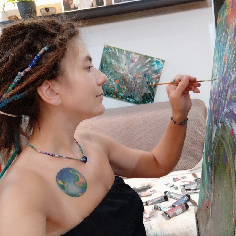 Ana Maria Guta - The artist at work