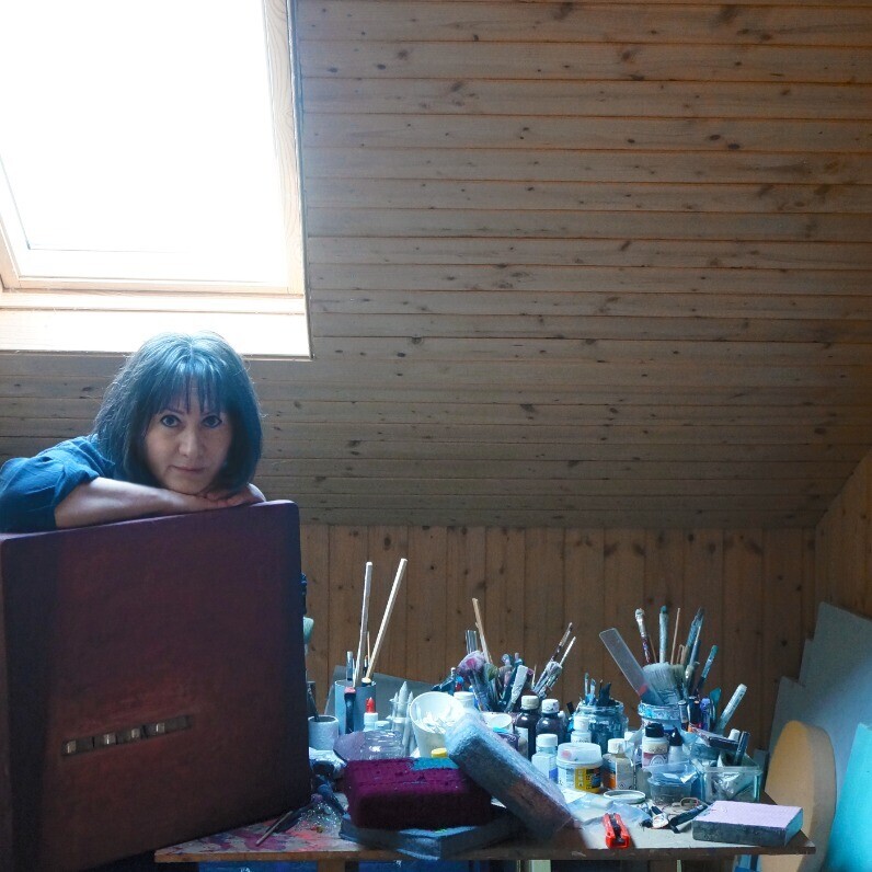 Ana-Maria Panaitescu - The artist at work