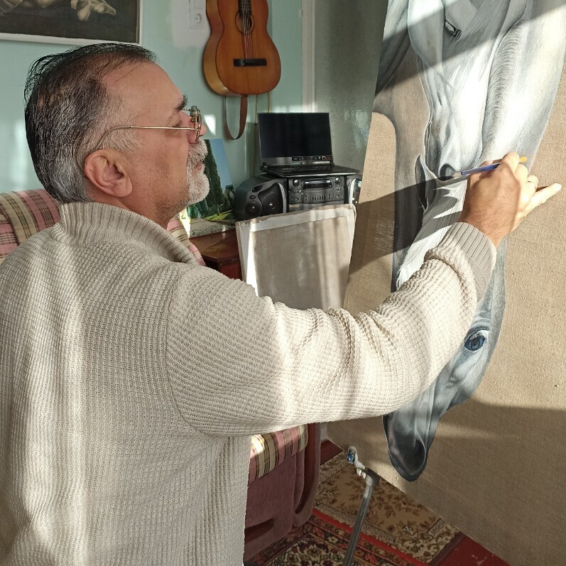 Anatoli Caftaev - The artist at work