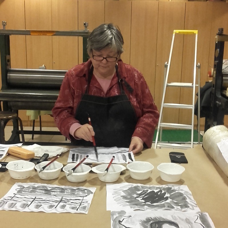 Beatrice Mazoires - The artist at work