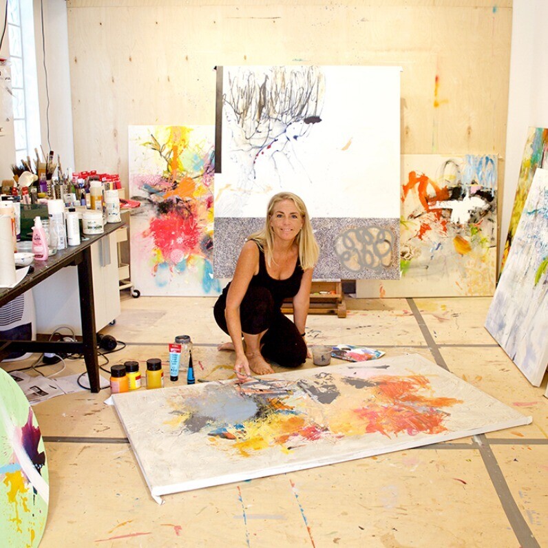 Carolina Alotus - The artist at work