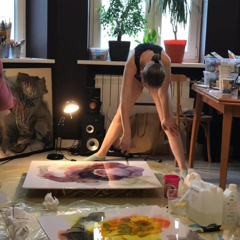 Ekaterina Chigodaeva - The artist at work