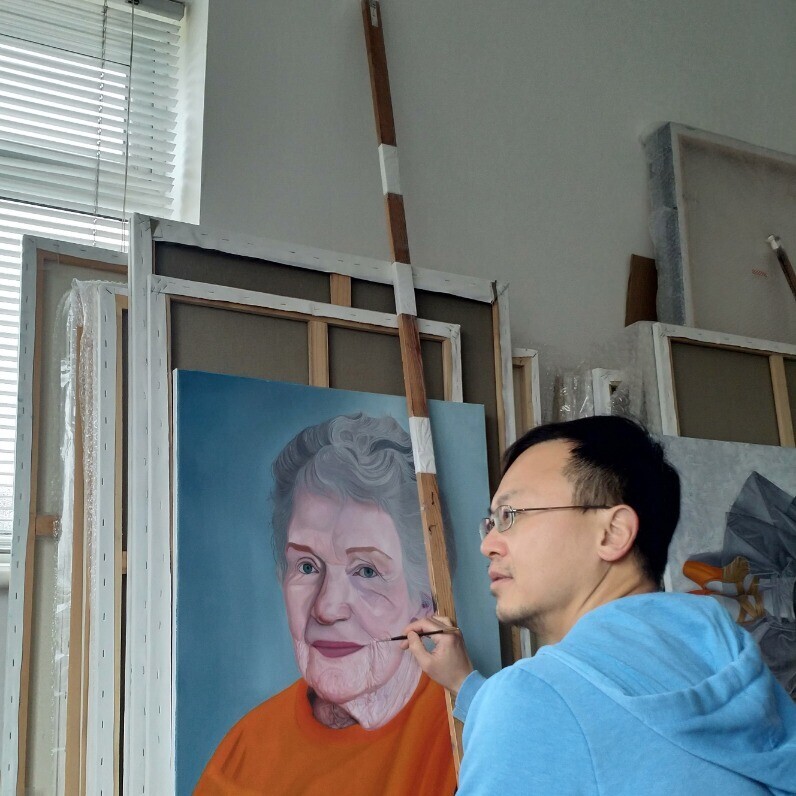 Chung Yau Shek - The artist at work