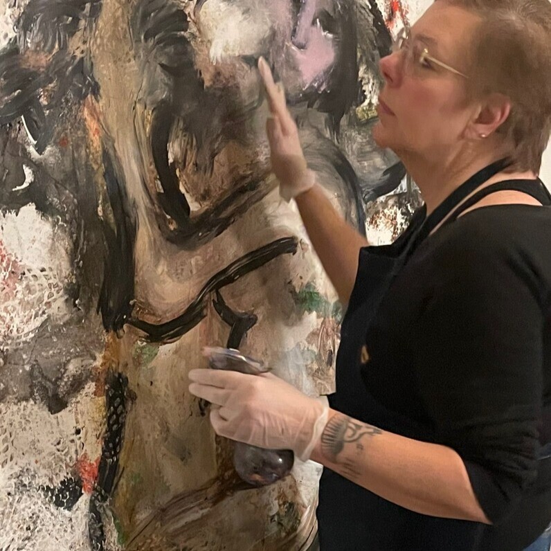 Catherine Rogers - The artist at work