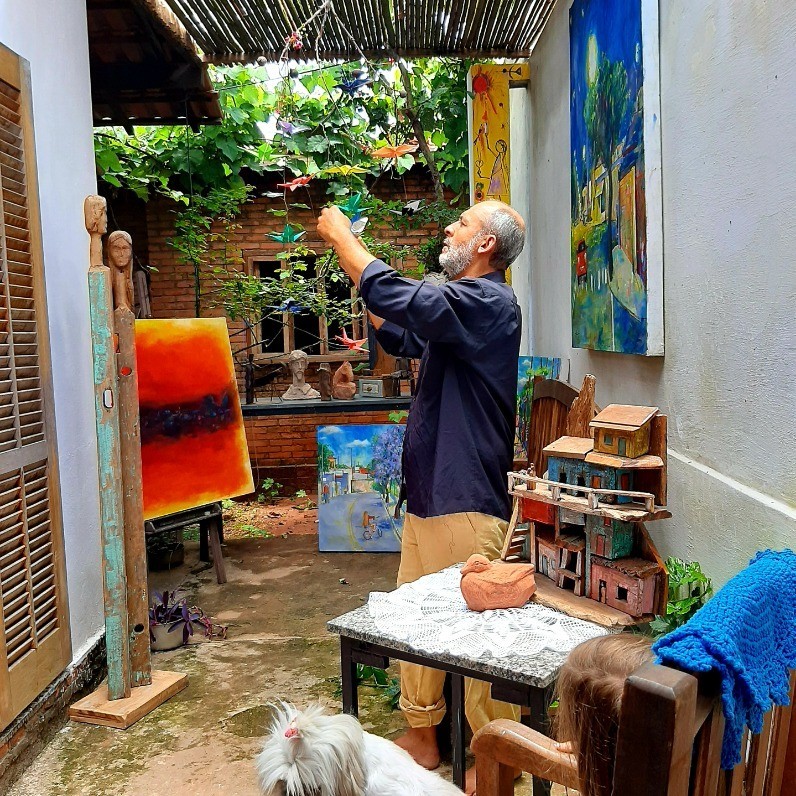 José Claudinei Da Cruz - L'artista al lavoro