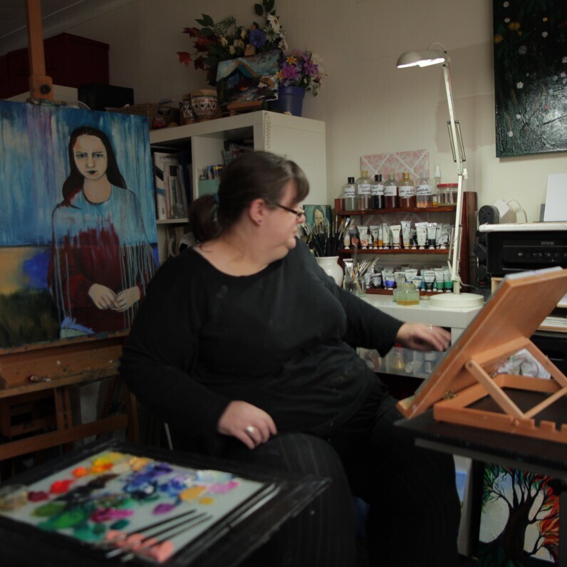 Dawn Rodger - The artist at work