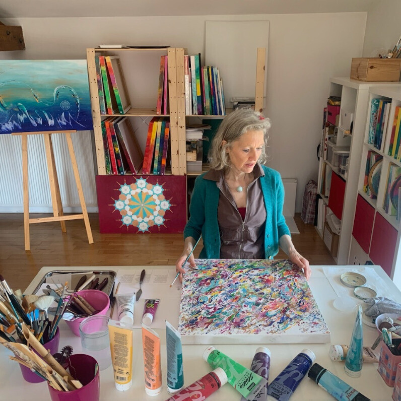 Diane Hubesch - El artista trabajando