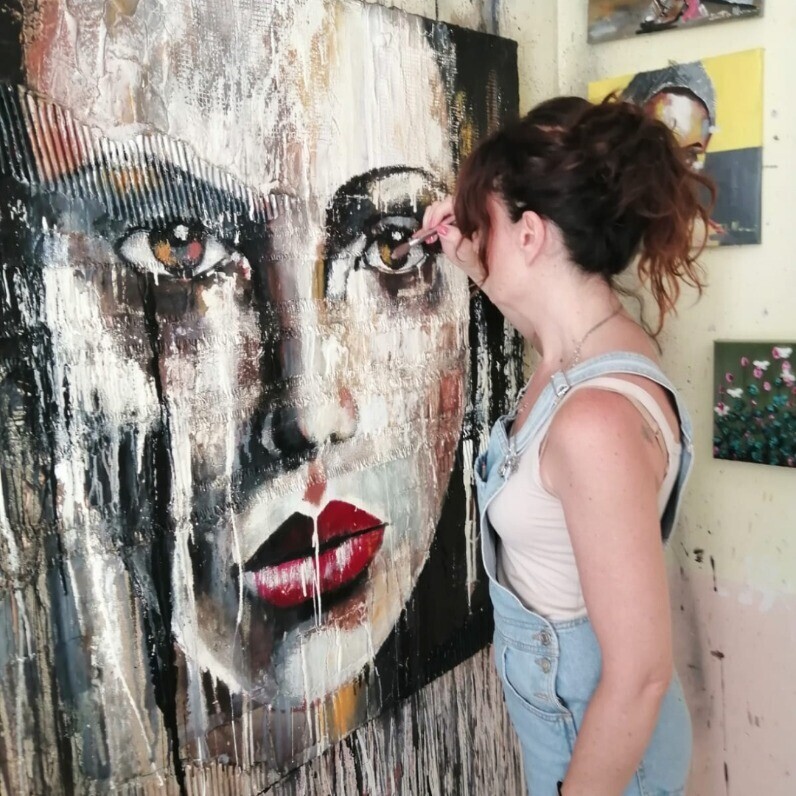 Donatella Marraoni - El artista trabajando