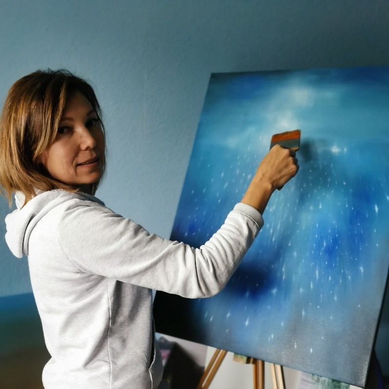Elena Mosurak - El artista trabajando