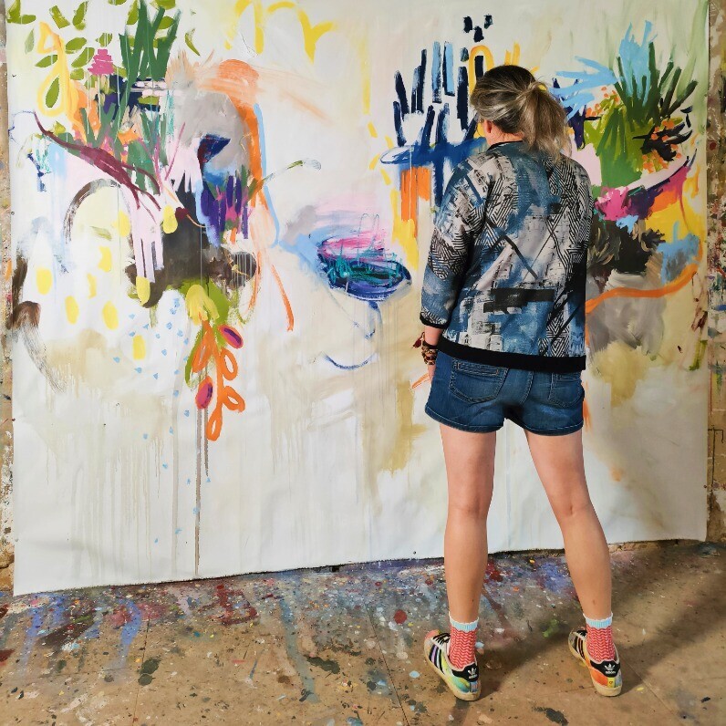 Emily Starck - El artista trabajando