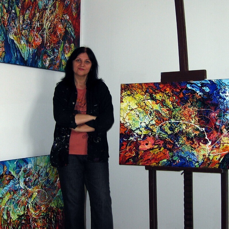 Eugenia Mangra - The artist at work
